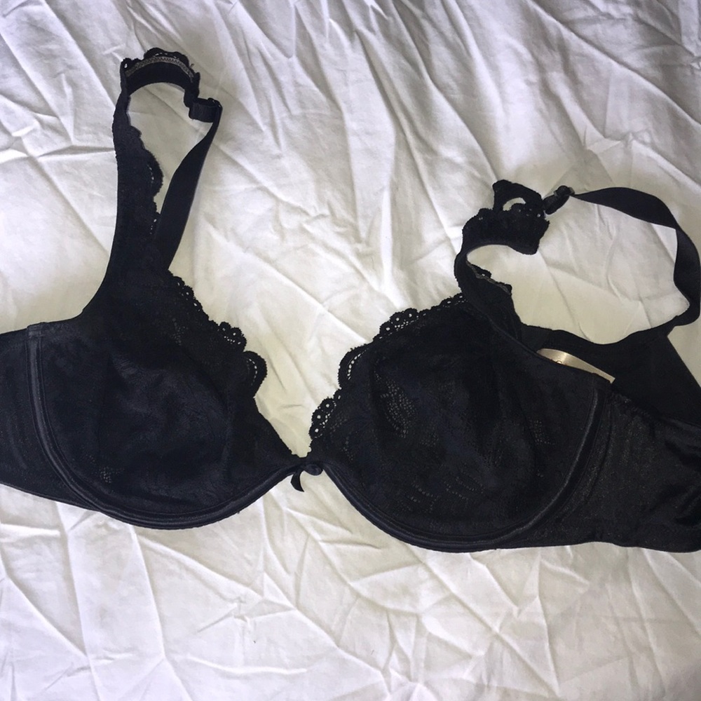 Black lacy unlined bra